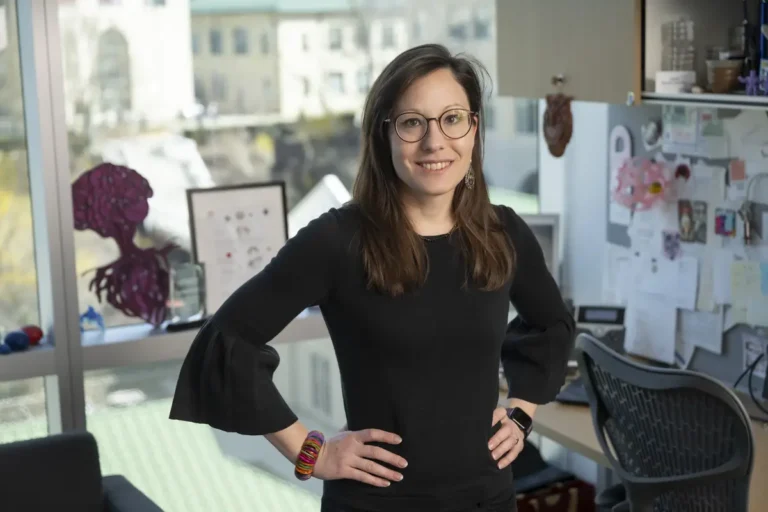 Curious Minds, Confident Mentors Drive Women’s Success in STEM